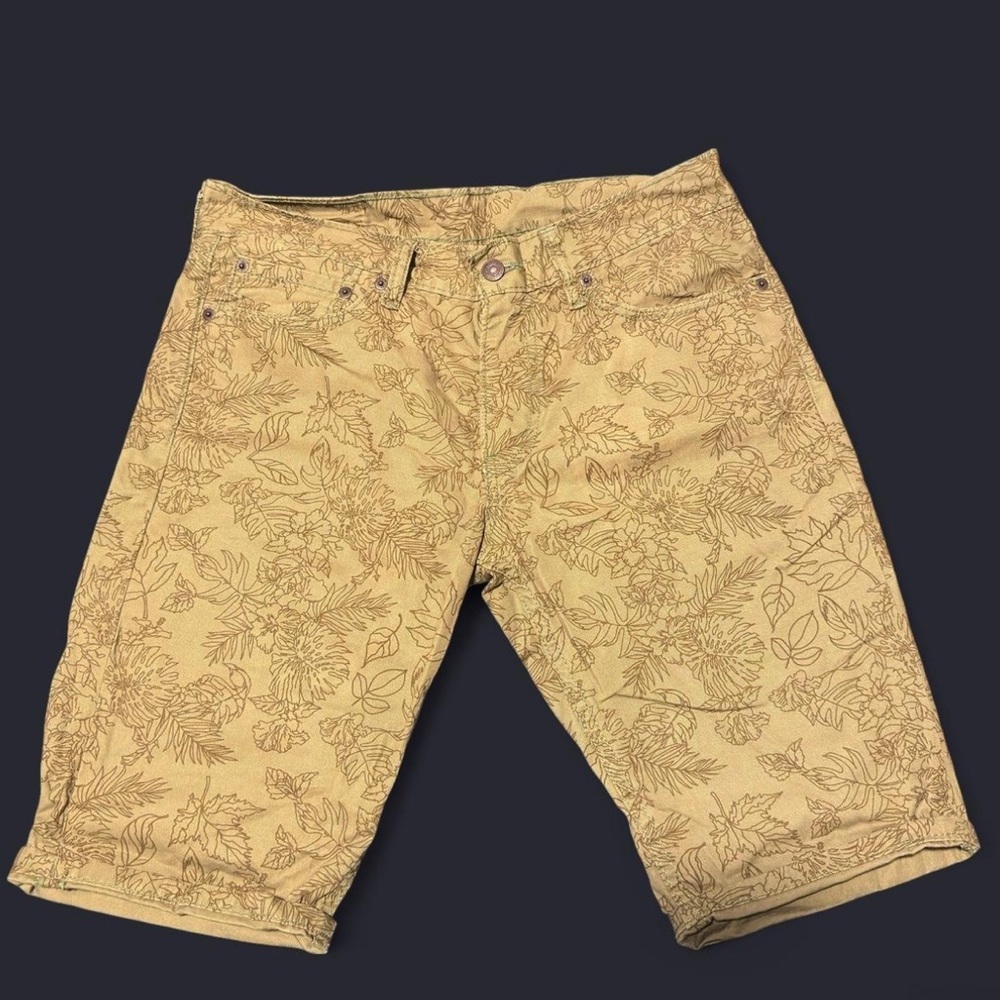 Levi’s Floral Tan/green shorts
